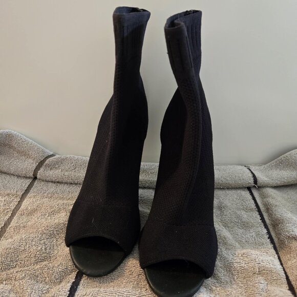 call it spring high heel boot size 8 - Picture 3 of 3